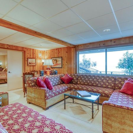 Seascape Lodge Freeland Екстер'єр фото