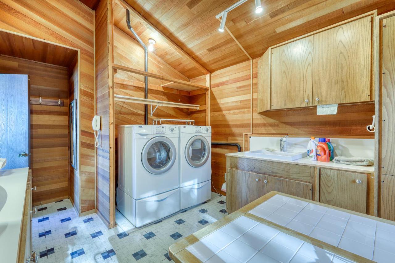 Seascape Lodge Freeland Екстер'єр фото