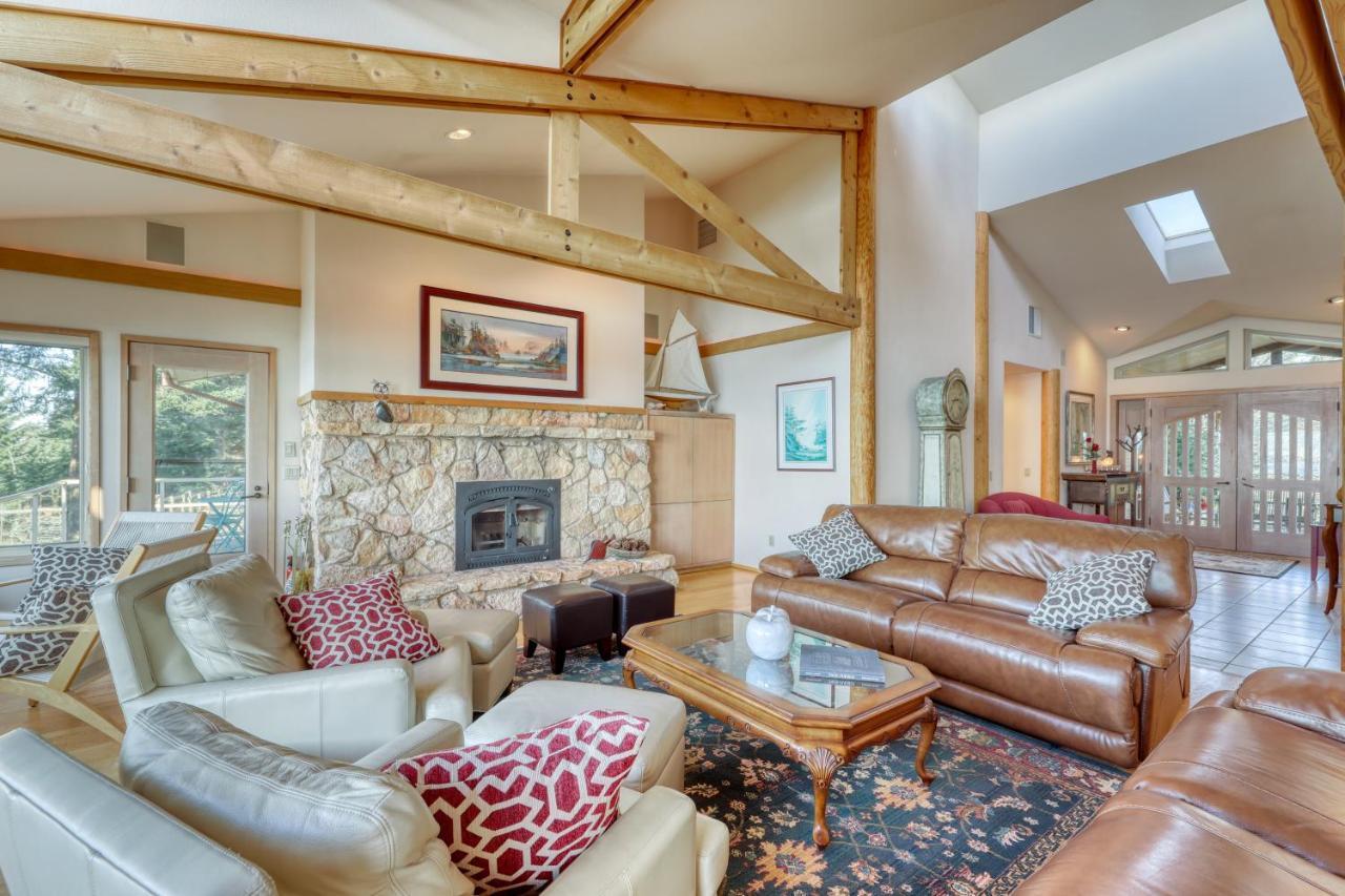 Seascape Lodge Freeland Екстер'єр фото