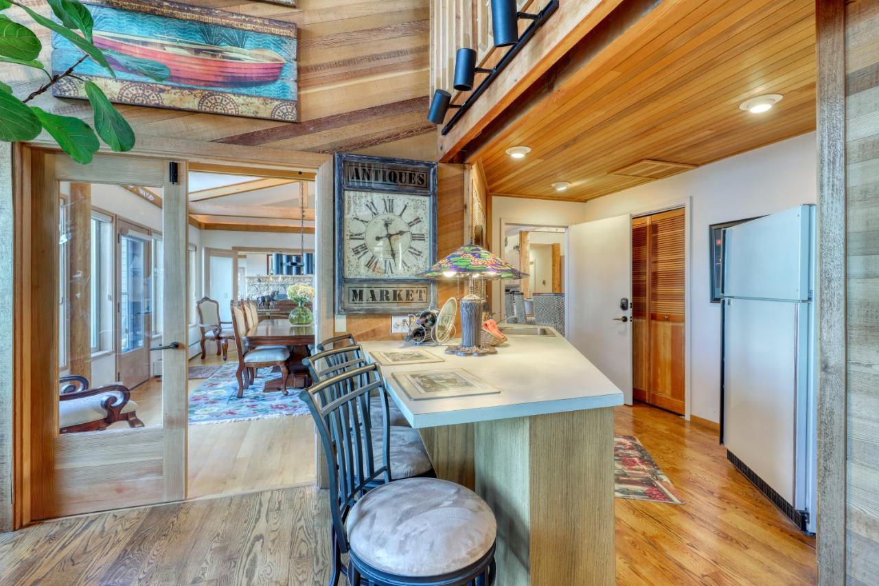 Seascape Lodge Freeland Екстер'єр фото