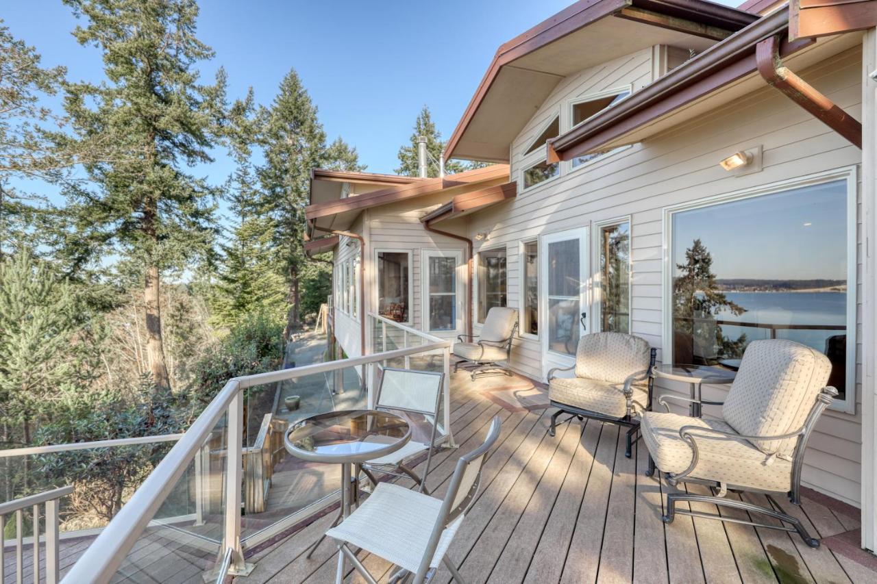 Seascape Lodge Freeland Екстер'єр фото