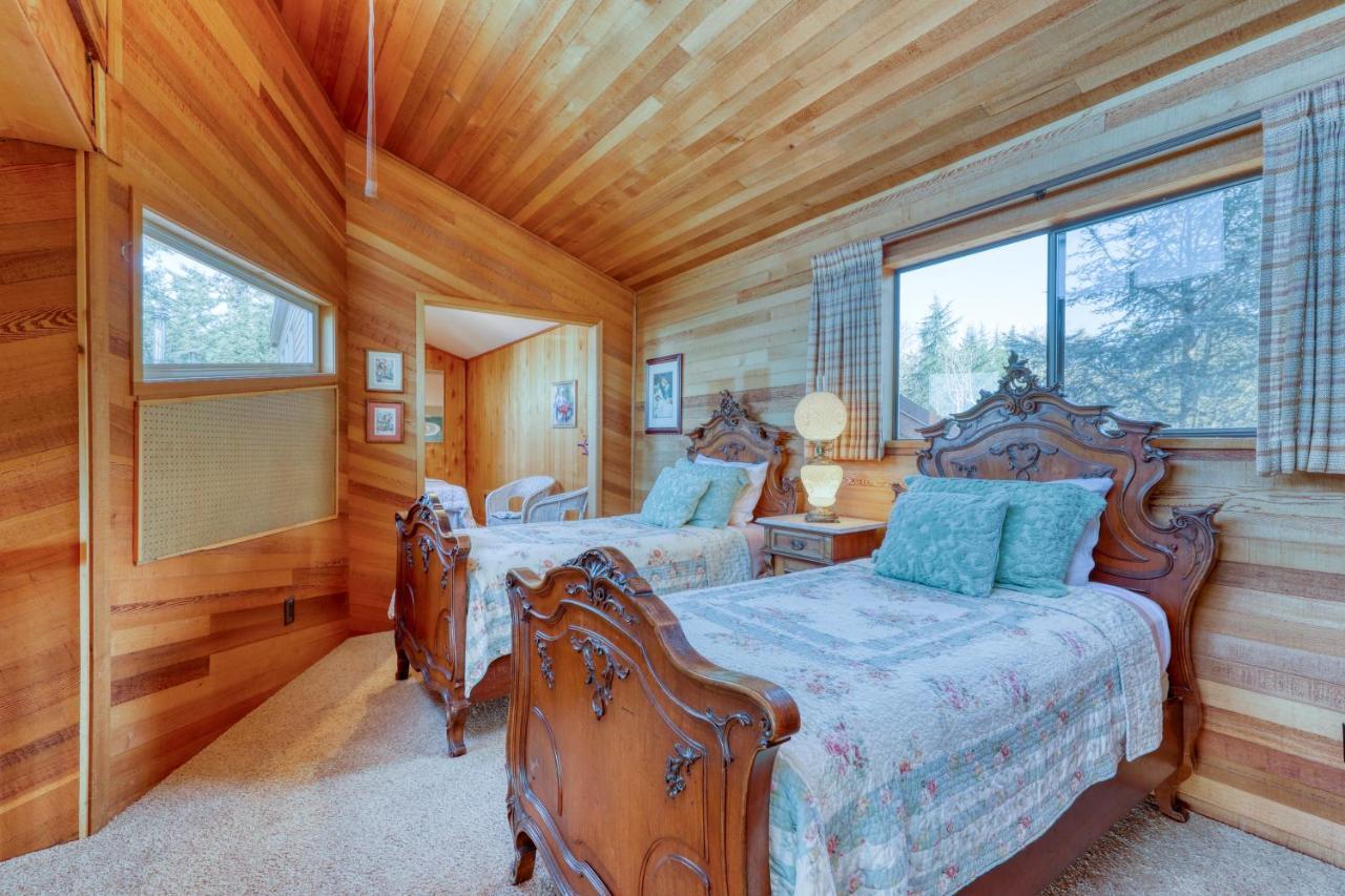 Seascape Lodge Freeland Екстер'єр фото